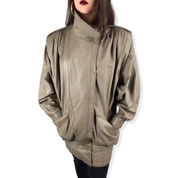 Vintage Jackets & Blazers - 1970’s taupe leather batwing jacket